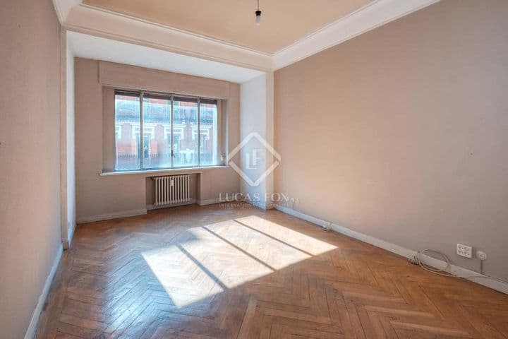 4 bedrooms apartment for sale in Madrid, Spain - Image 10