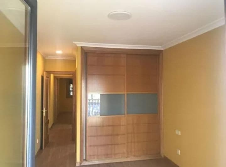 2 bedrooms apartment for rent in Vigo, Spain - Image 5