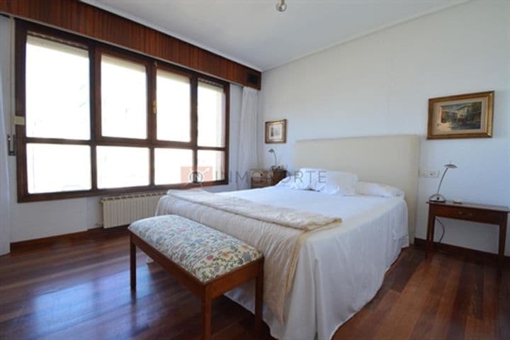 4 bedrooms apartment for sale in Laredo, Spain - Image 10