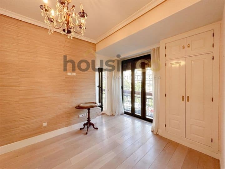 5 bedrooms apartment for sale in Madrid, Spain - Image 5