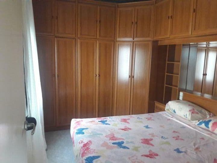 1 bedroom apartment for rent in Ciutat Vella, Spain - Image 6