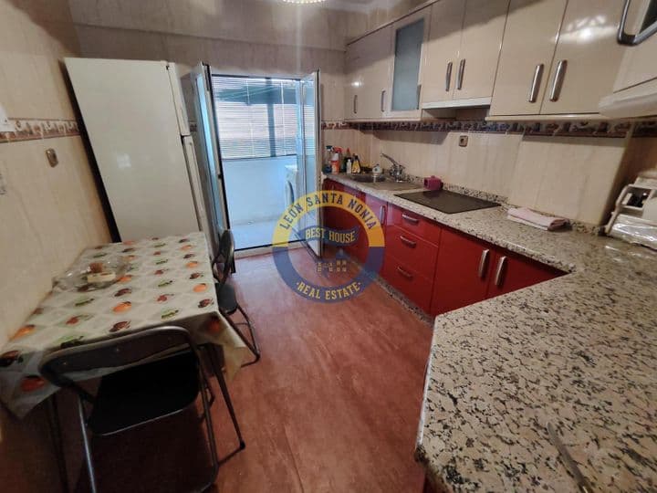 3 bedrooms apartment for sale in Leon, Spain - Image 4