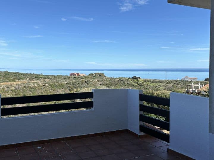 2 bedrooms apartment for sale in La Duquesa, Spain