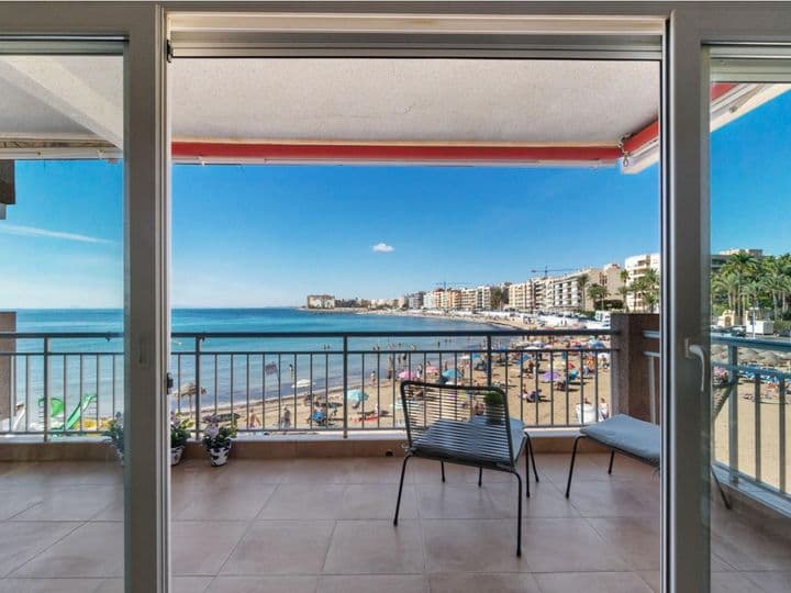 2 bedrooms apartment for sale in Playa de los Locos, Spain - Image 3