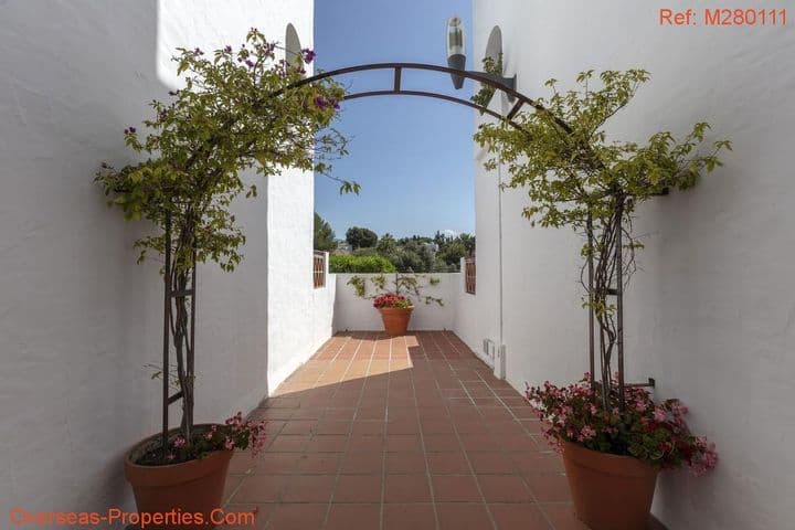 3 bedrooms apartment for sale in Nueva Andalucia, Spain - Image 9