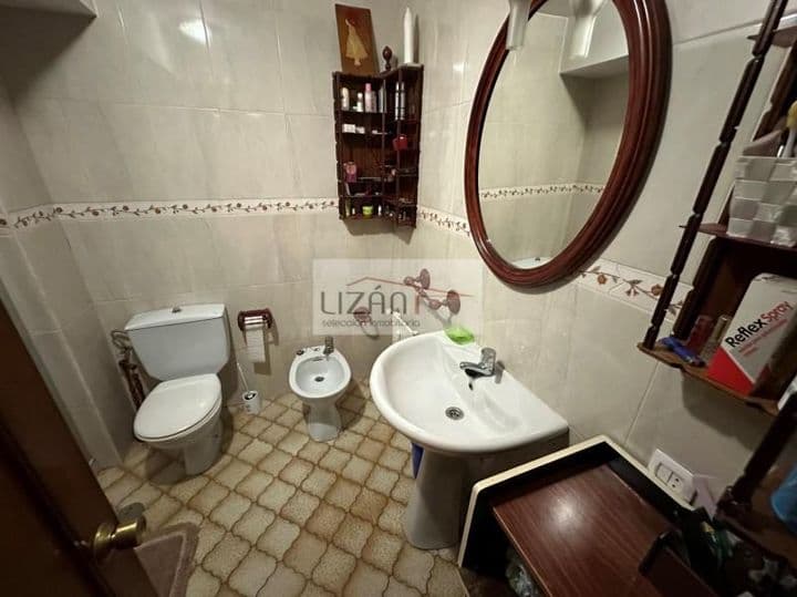 3 bedrooms apartment for rent in Oviedo, Spain - Image 11