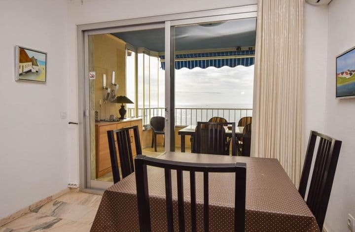 3 bedrooms apartment for sale in Fuengirola, Spain - Image 2