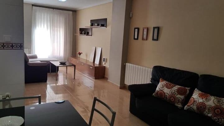 2 bedrooms apartment for rent in Albacete, Spain - Image 4