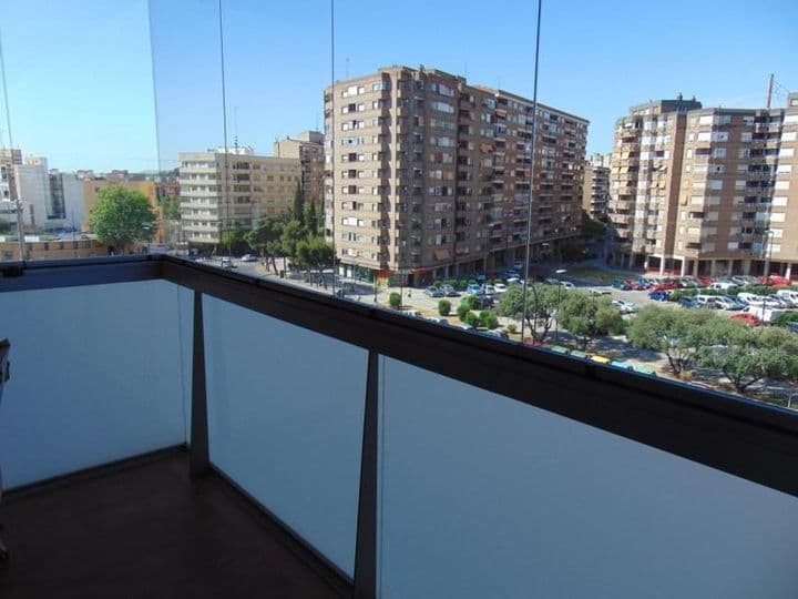 3 bedrooms apartment for rent in Zaragoza, Spain - Image 6