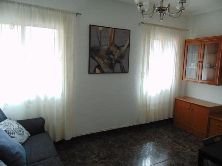 1 bedroom apartment for rent in Zaragoza, Spain - Image 5