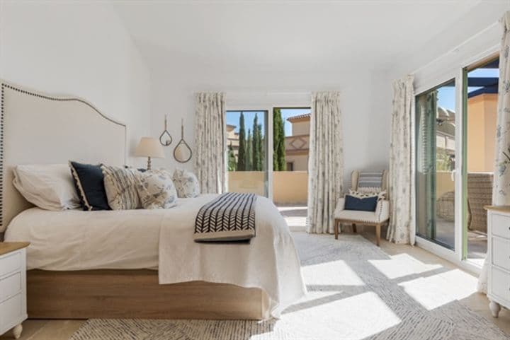 4 bedrooms apartment for sale in Benahavis, Spain - Image 10