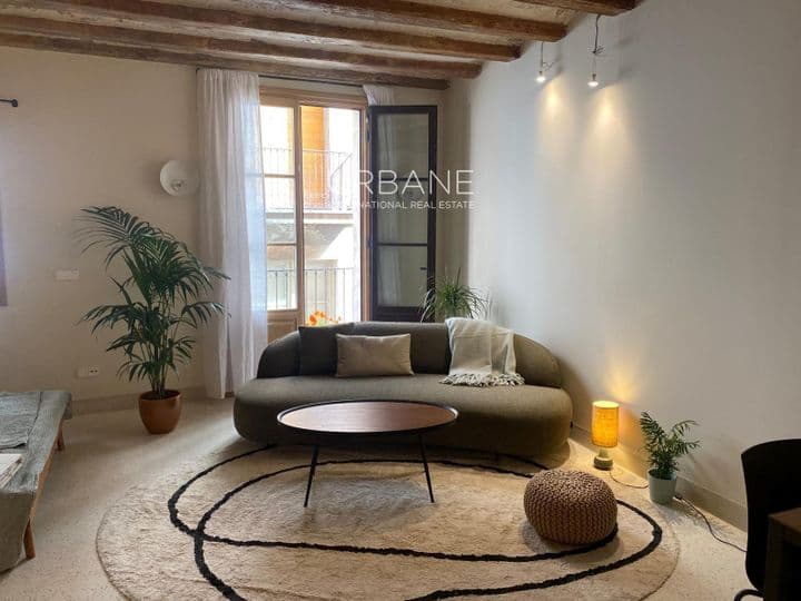 1 bedroom apartment for sale in Ciutat Vella, Spain - Image 2