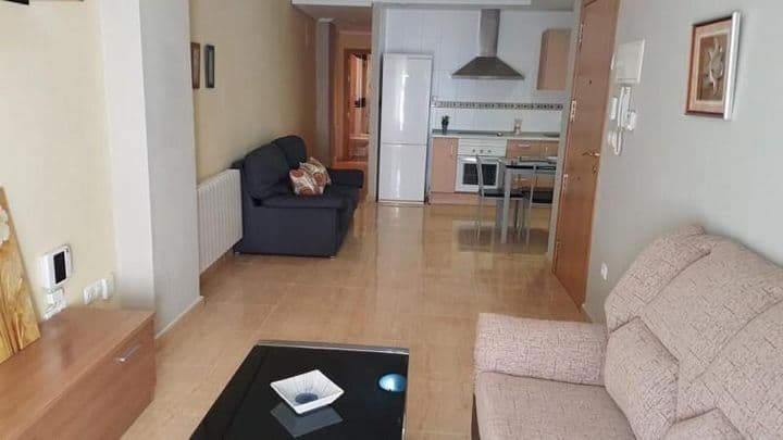 2 bedrooms apartment for rent in Albacete, Spain - Image 3