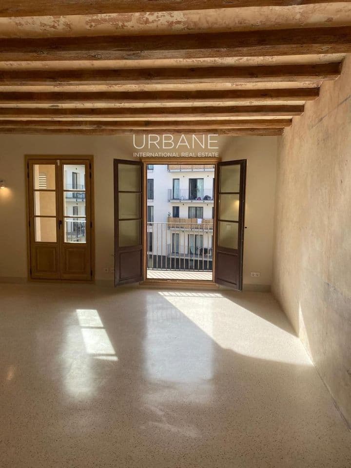 1 bedroom apartment for sale in Ciutat Vella, Spain - Image 4