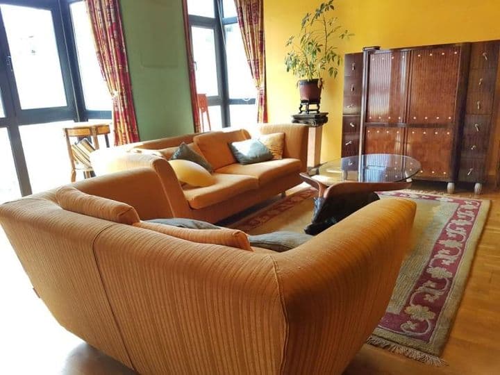 4 bedrooms apartment for rent in Oviedo, Spain - Image 3