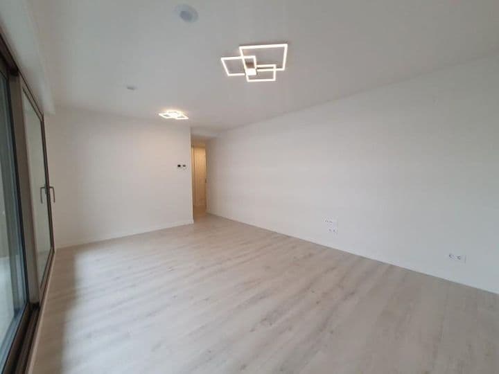 2 bedrooms apartment for rent in Pamplona, Spain - Image 2