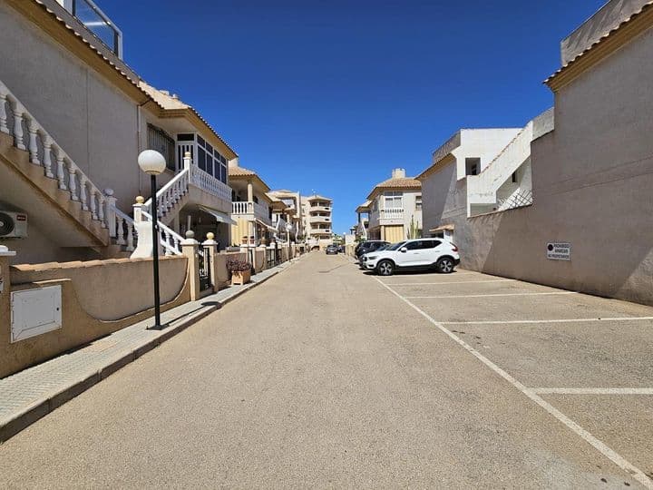 2 bedrooms apartment for sale in La Zenia, Spain - Image 3