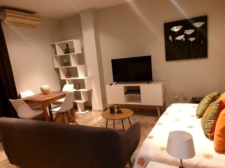 1 bedroom apartment for sale in Alava, Spain - Image 2