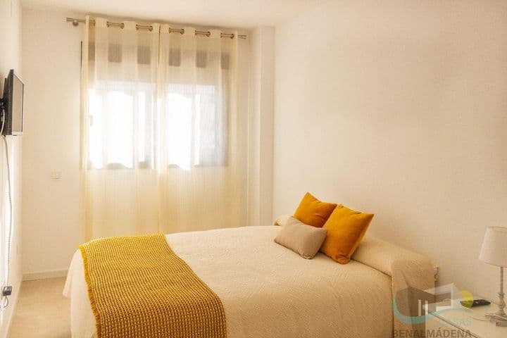 3 bedrooms apartment for rent in Playamar, Spain - Image 3