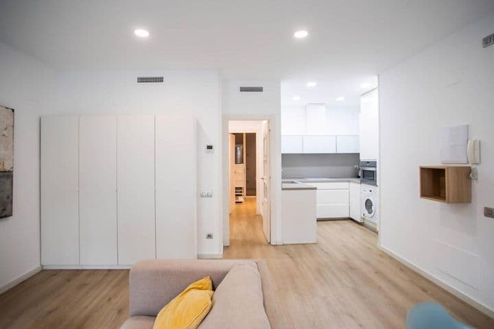 2 bedrooms apartment for rent in Poblenou, Spain - Image 7