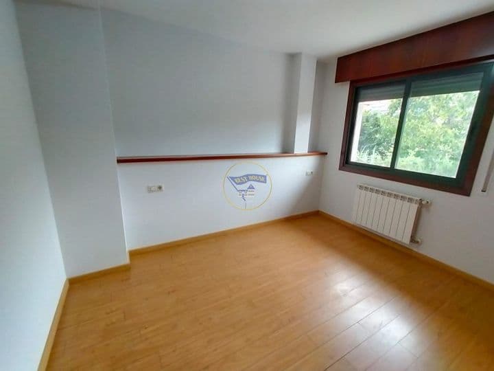 1 bedroom apartment for rent in Vigo, Spain - Image 10