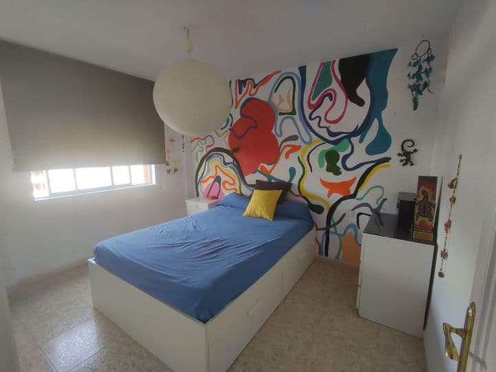 3 bedrooms apartment for rent in Cruz de Humilladero, Spain - Image 10