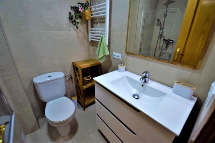 2 bedrooms apartment for rent in Guardamar del Segura, Spain - Image 11