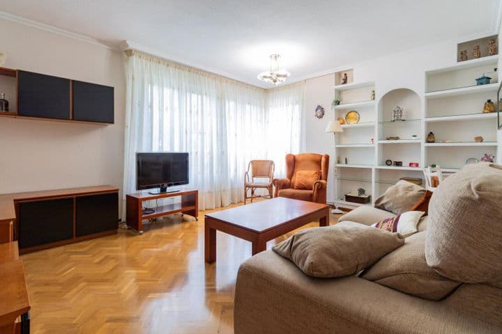 3 bedrooms apartment for rent in Pamplona, Spain - Image 5