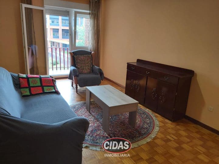 3 bedrooms apartment for rent in Oviedo, Spain - Image 6