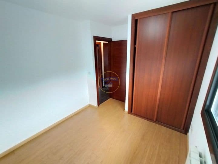 1 bedroom apartment for rent in Vigo, Spain - Image 5