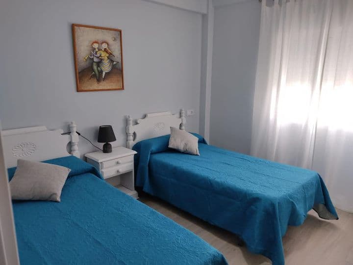 2 bedrooms apartment for rent in Fuengirola, Spain - Image 5