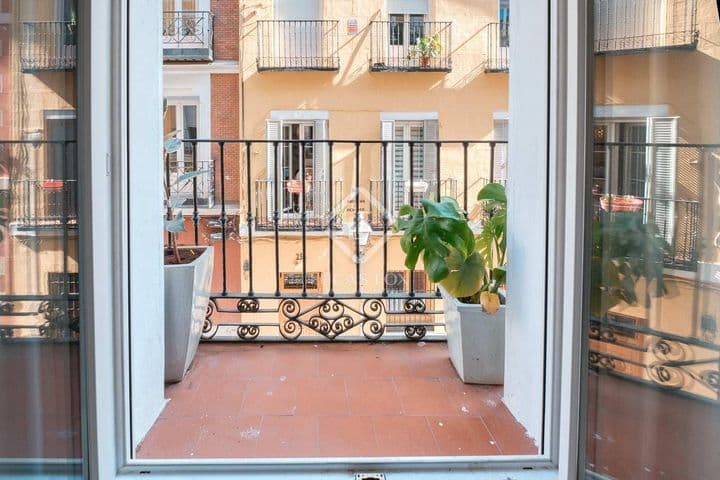 1 bedroom apartment for sale in Madrid, Spain - Image 4