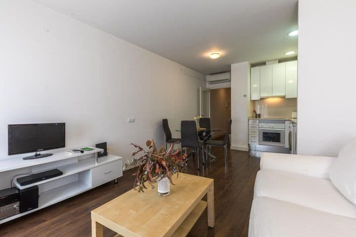 1 bedroom apartment for rent in Ciutat Vella, Spain - Image 7