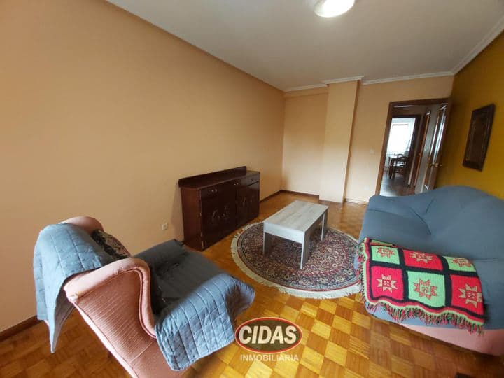 3 bedrooms apartment for rent in Oviedo, Spain - Image 9