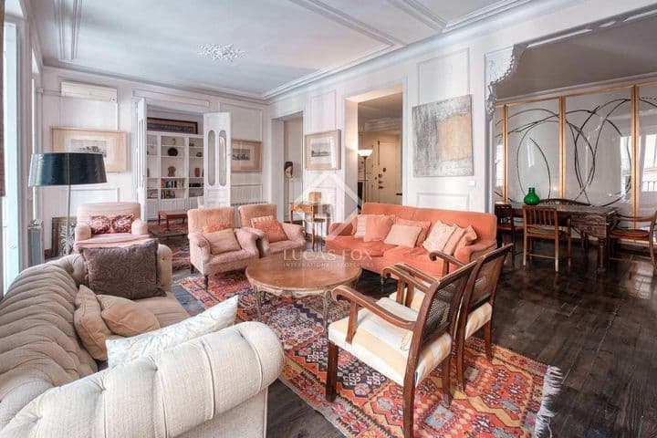 3 bedrooms apartment for sale in Madrid, Spain - Image 2