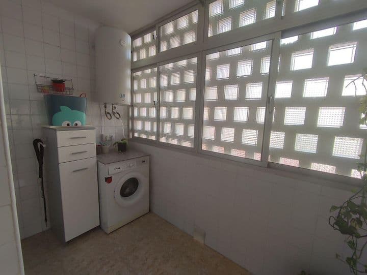 3 bedrooms apartment for rent in Cruz de Humilladero, Spain - Image 7