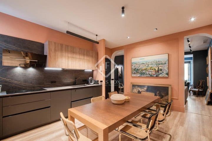 1 bedroom apartment for sale in Madrid, Spain - Image 8