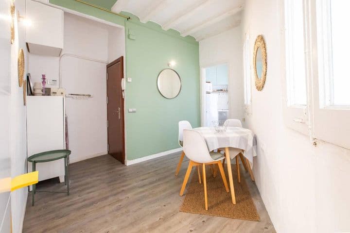 1 bedroom apartment for rent in Gotic, Spain - Image 3