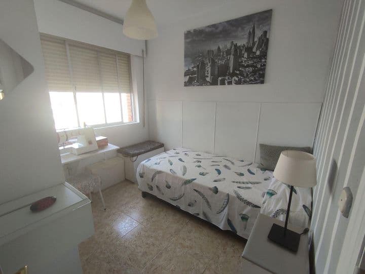 3 bedrooms apartment for rent in Cruz de Humilladero, Spain - Image 8