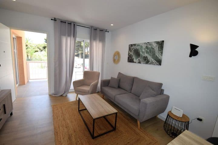 2 bedrooms apartment for rent in Guardamar del Segura, Spain - Image 3