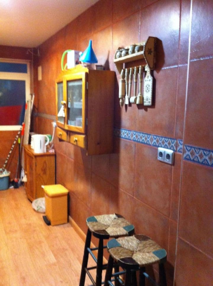 3 bedrooms apartment for rent in Figares, Spain - Image 9