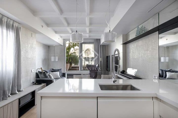 2 bedrooms apartment for rent in Barcelona, Spain - Image 9