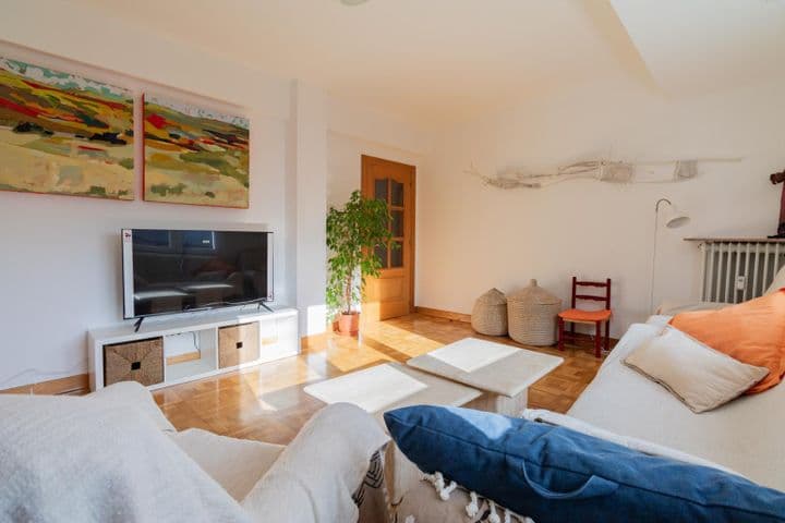 3 bedrooms apartment for rent in Pamplona, Spain - Image 3