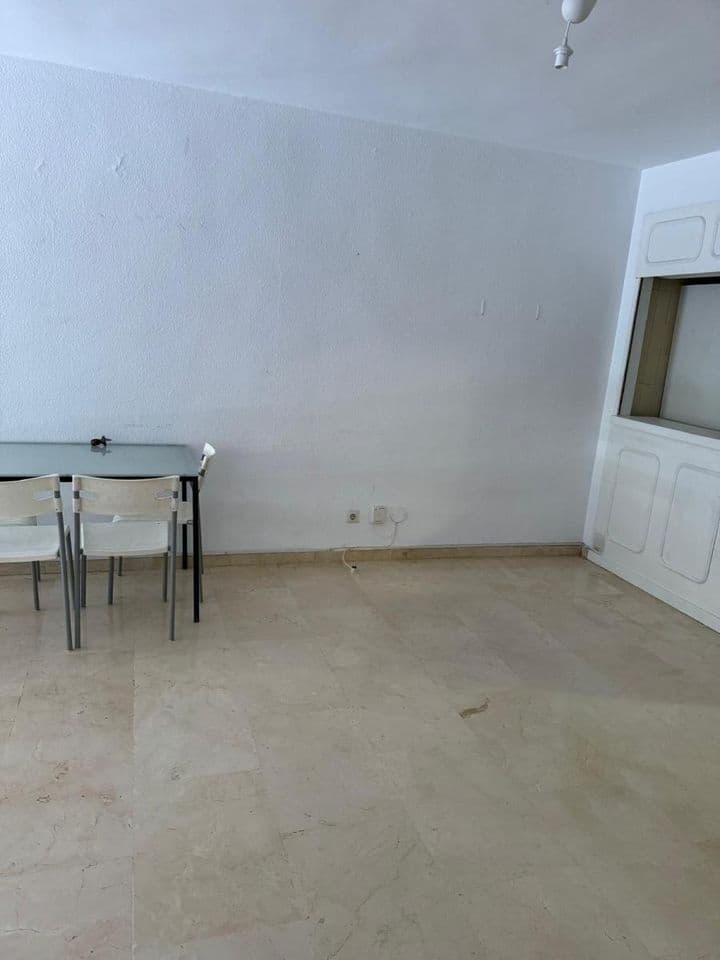 1 bedroom apartment for rent in Centro-Sagrario, Spain - Image 3