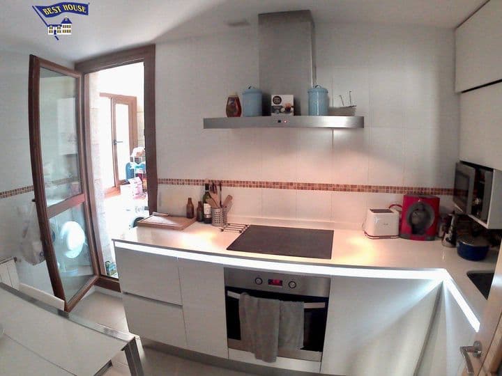 3 bedrooms apartment for rent in Santander, Spain - Image 3