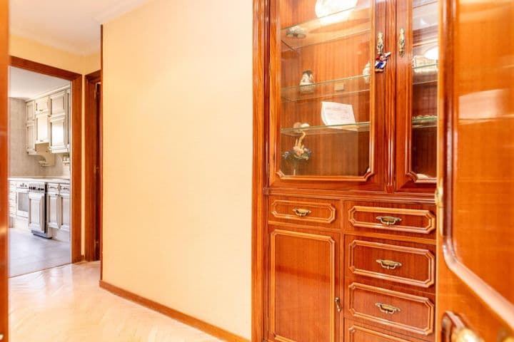 3 bedrooms apartment for sale in Fuencarral - El Pardo, Spain - Image 3