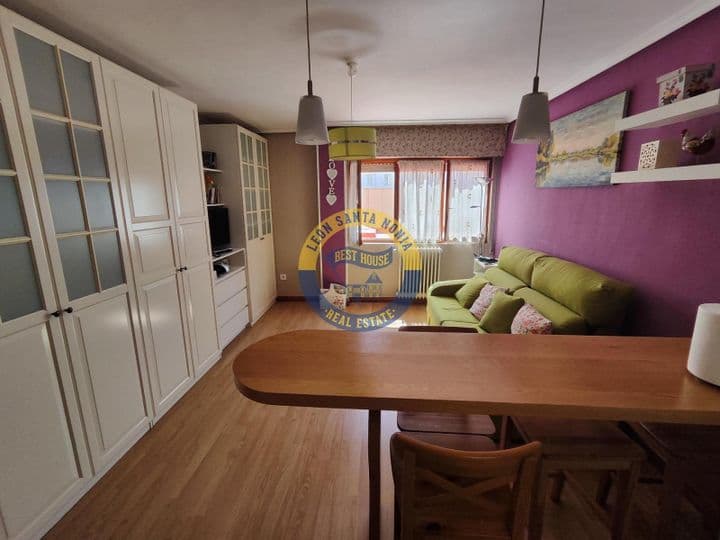 1 bedroom apartment for sale in Leon, Spain - Image 4