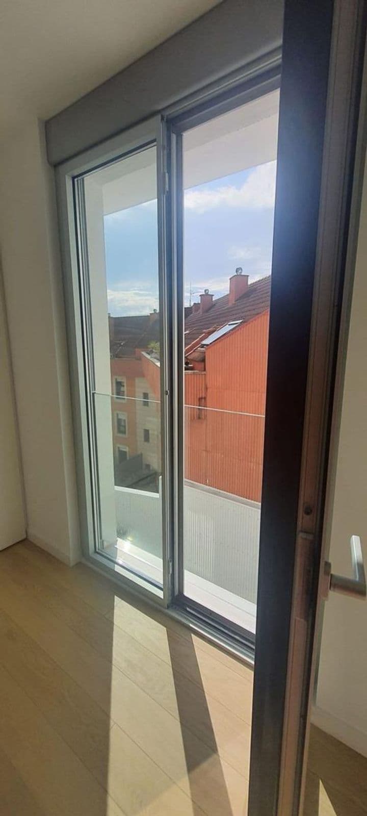 2 bedrooms apartment for rent in Vigo, Spain - Image 11