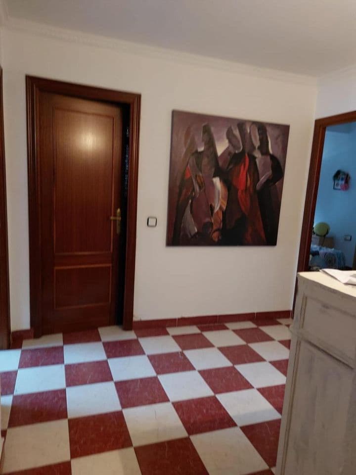 3 bedrooms apartment for rent in Granada, Spain - Image 2