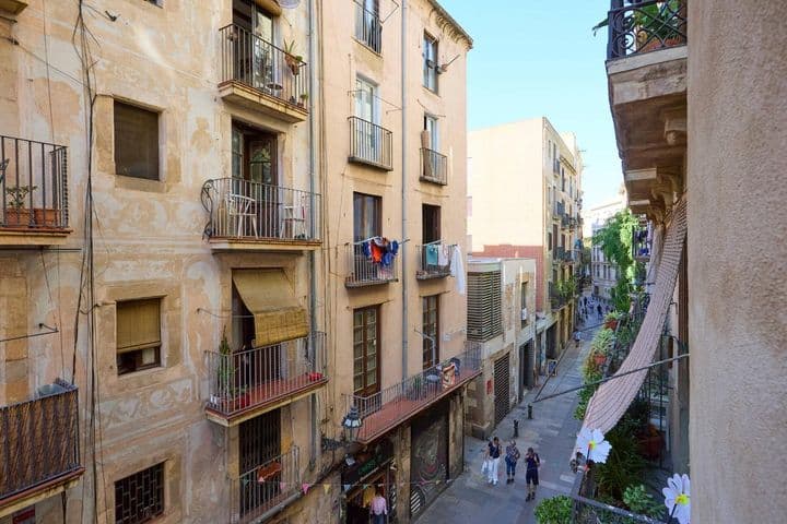 1 bedroom house for rent in Ciutat Vella, Spain - Image 11